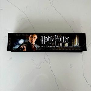 The Noble Collection NN1910 Harry Potter Illuminating Wand, 14-Inch